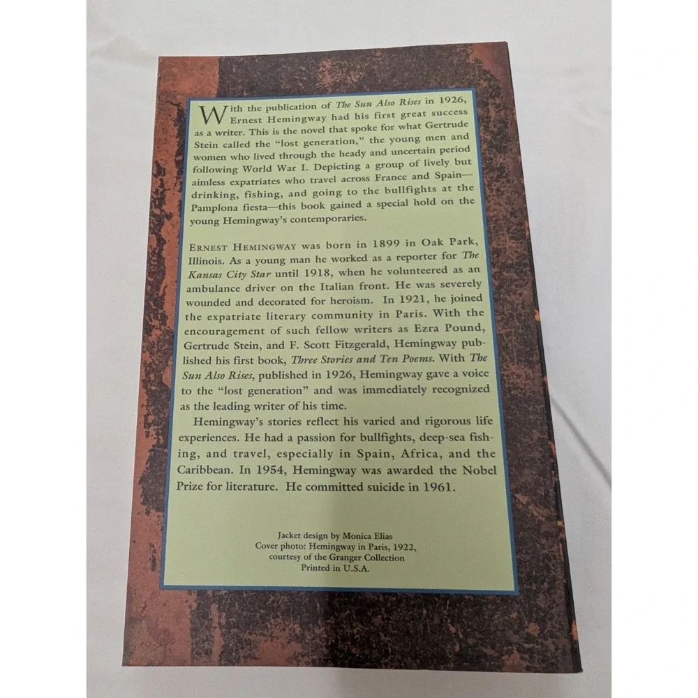 ERNEST HEMINGWAY The Sun Also Rises Quality Paperback Book‎ Like New
